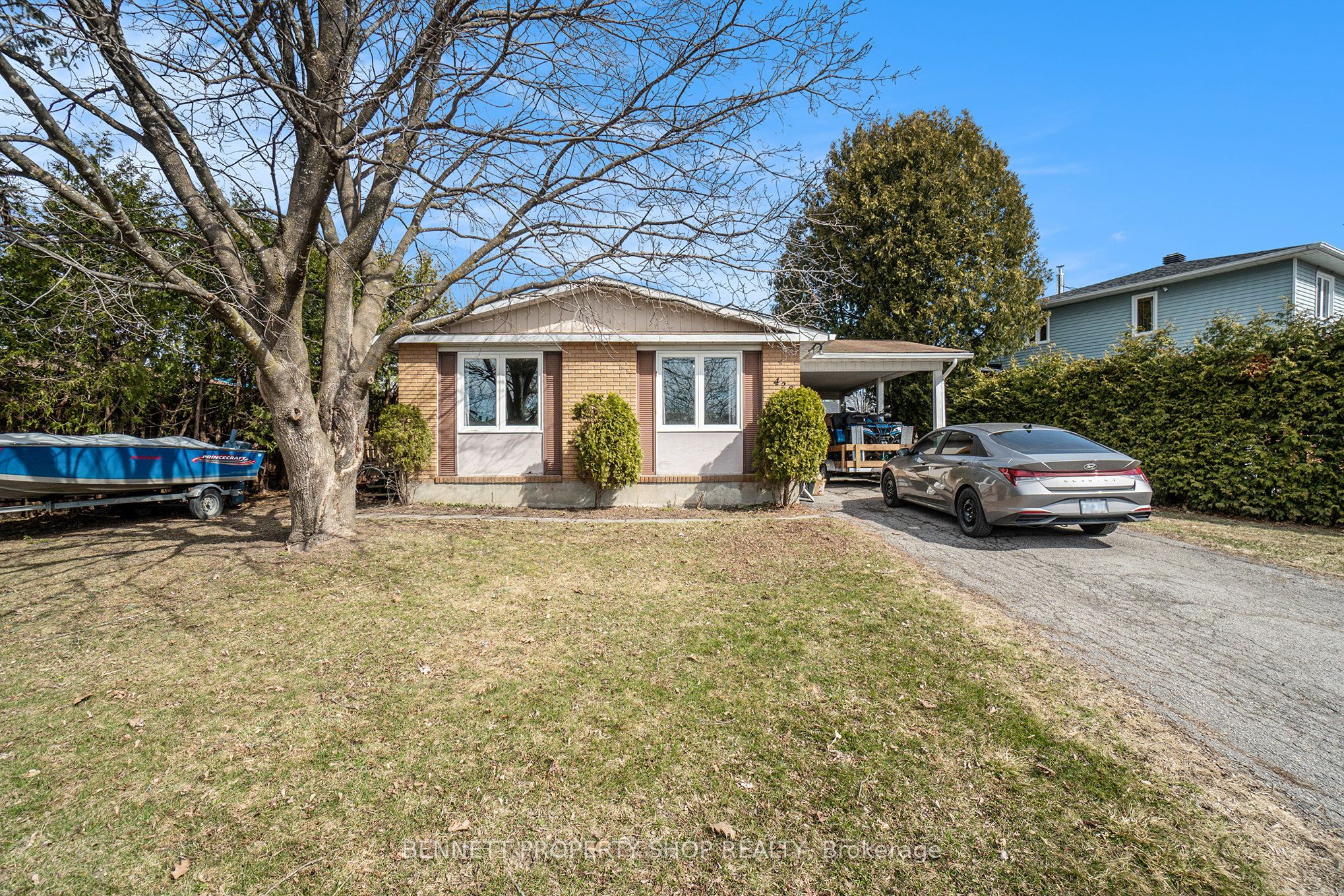 428 Hatfield Crescent Property Photo