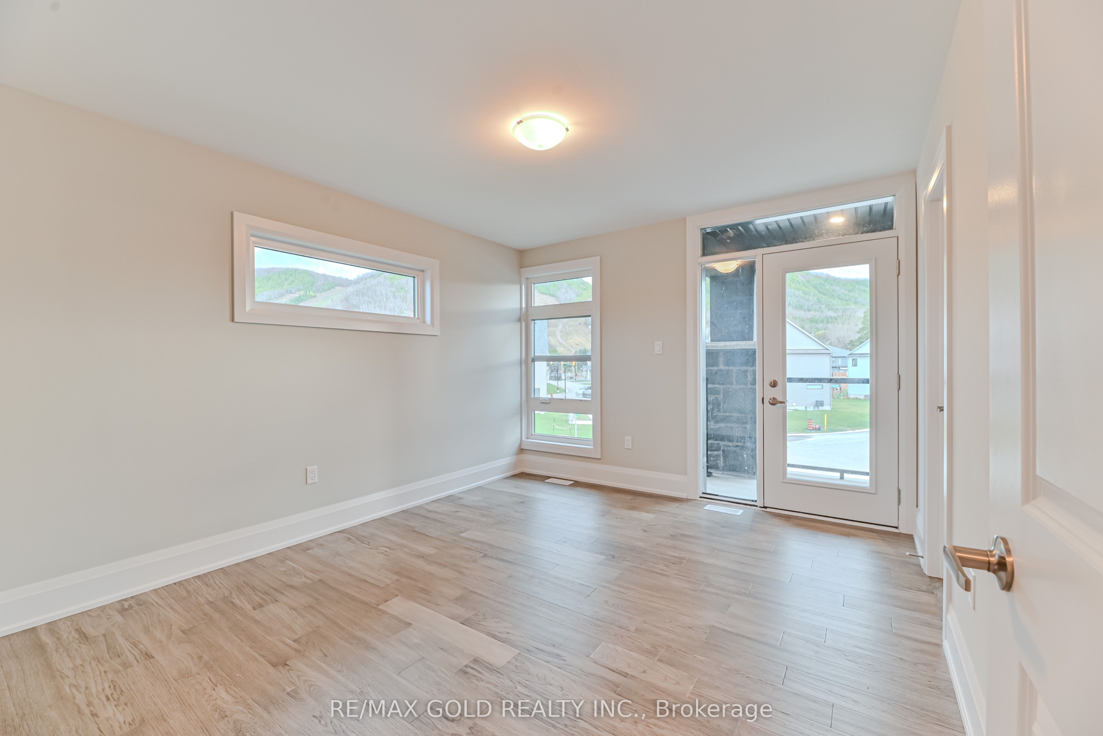 123 Jewel Street Property Photo 27
