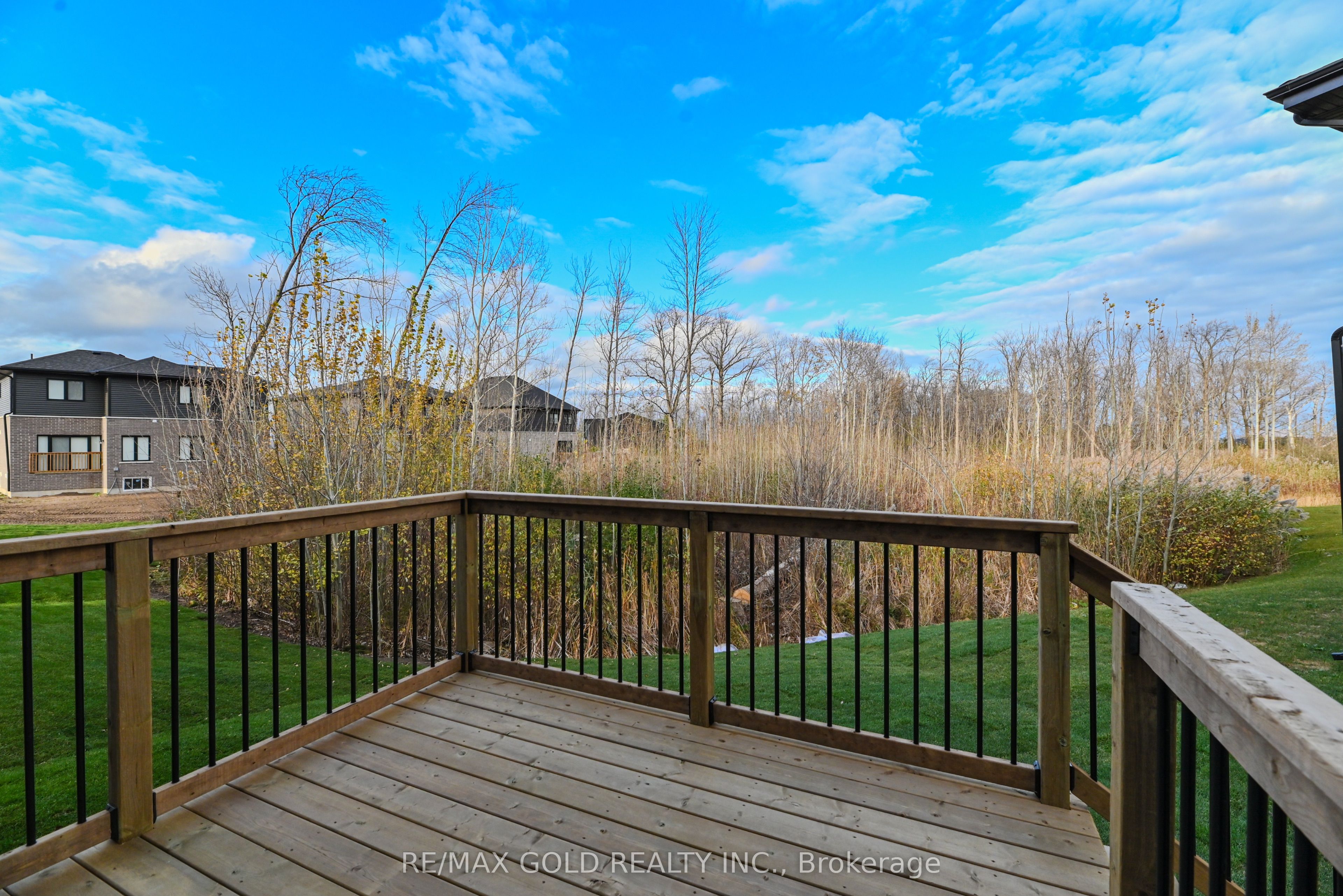 123 Jewel Street Property Photo 36