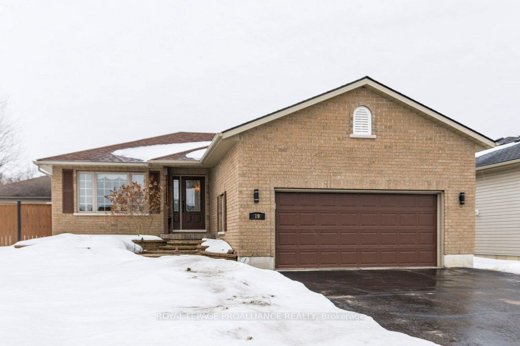 19 Forest Valley Drive Property Photo