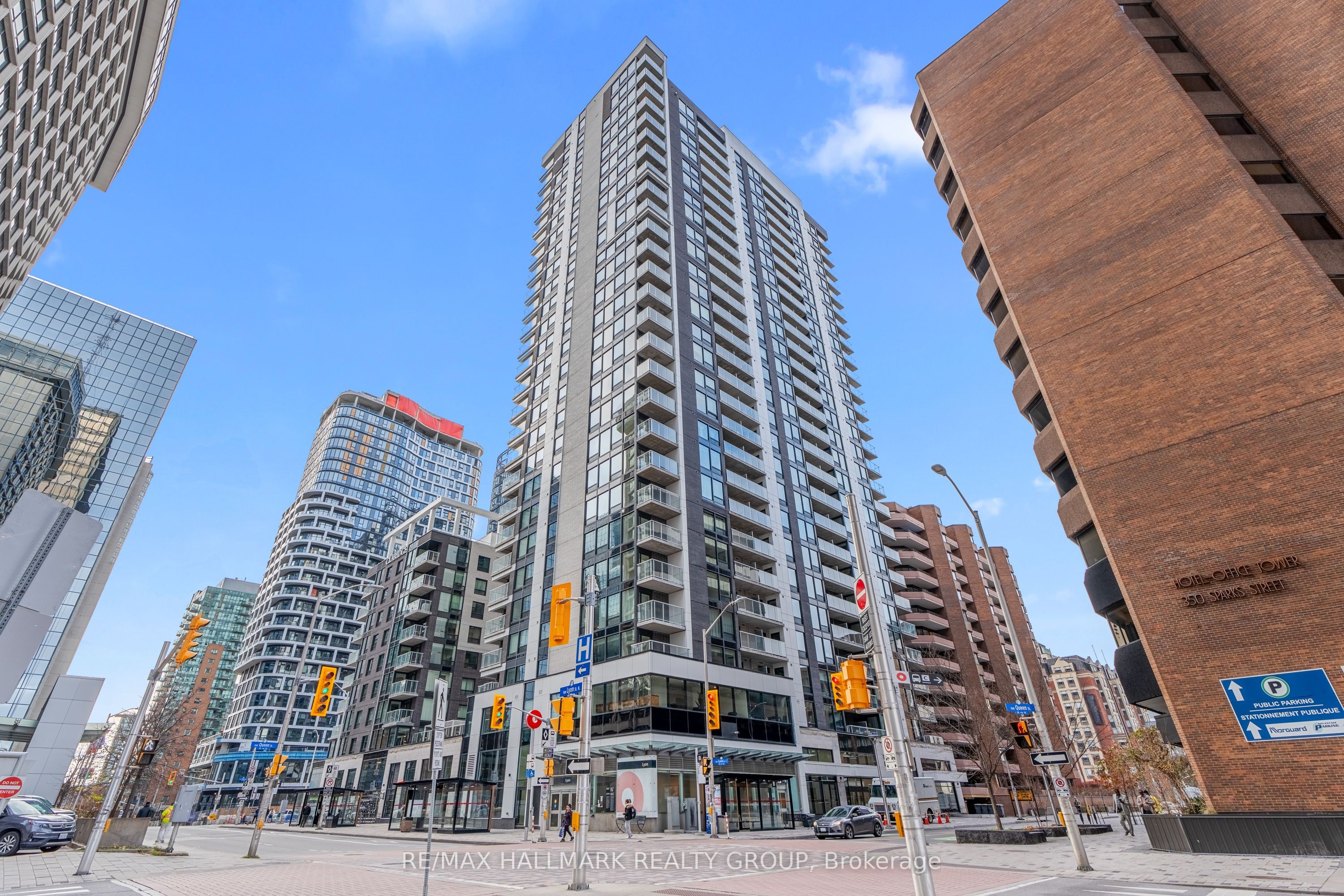 #1403 - 340 Queen Street Property Photo