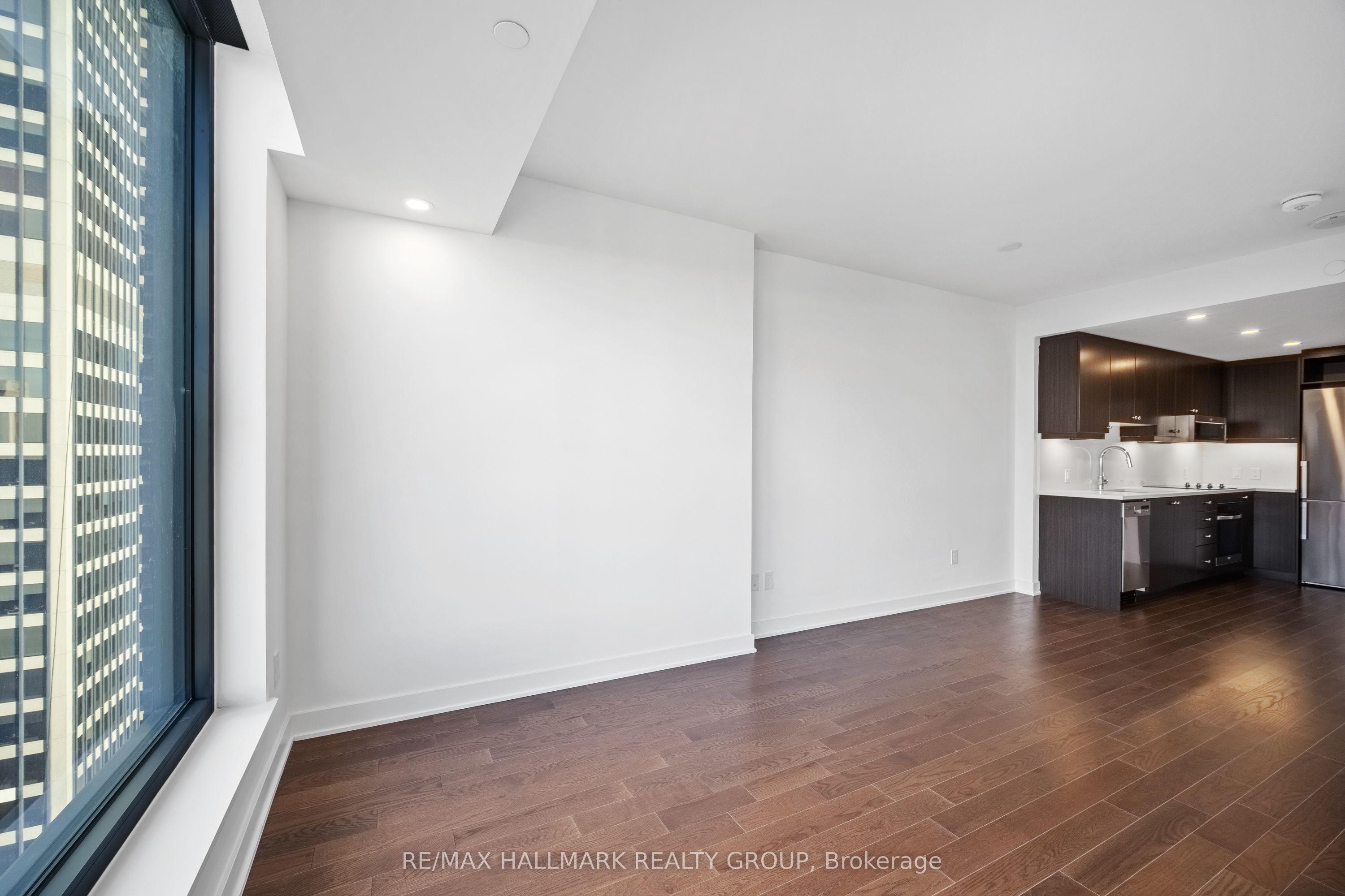 #1403 - 340 Queen Street Property Photo 16