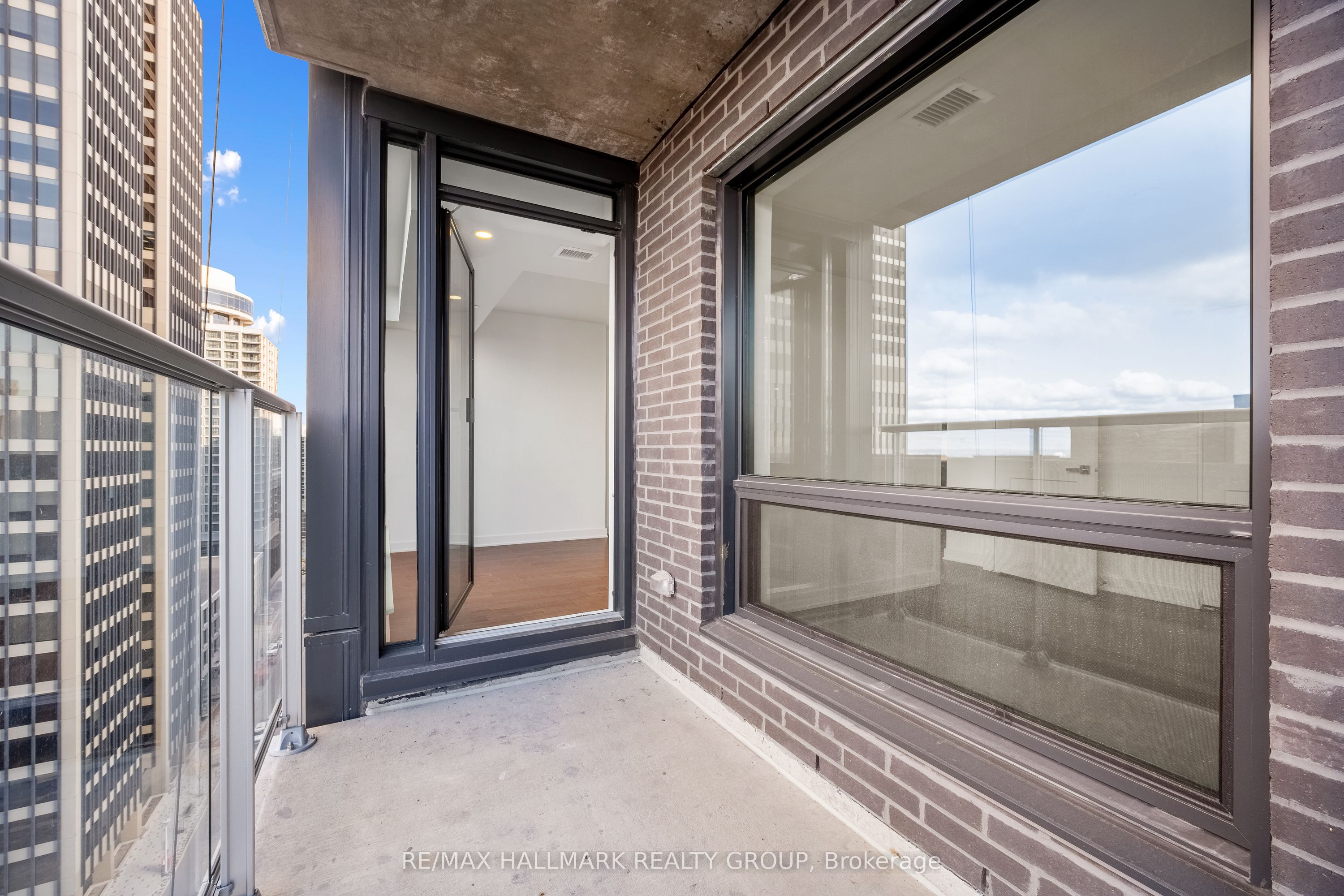 #1403 - 340 Queen Street Property Photo 19