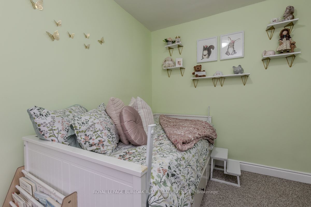 290 East 15th Street Property Photo 22