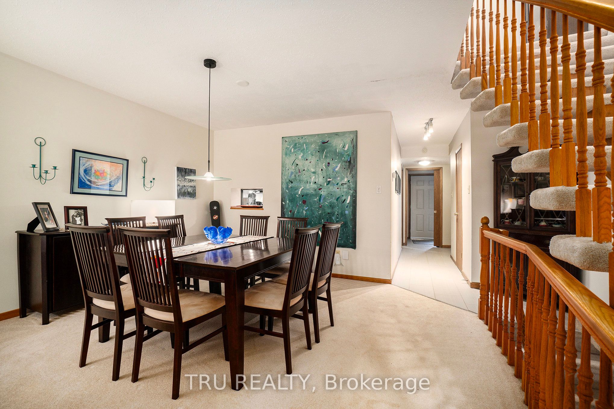 2308 Walsh Avenue Property Photo 5