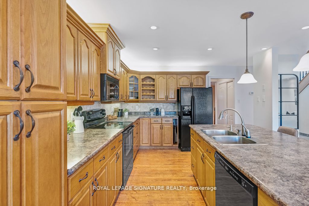 5359 Eighth Line Property Photo 15