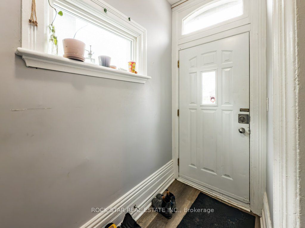 28 Ontario Street Property Photo 3