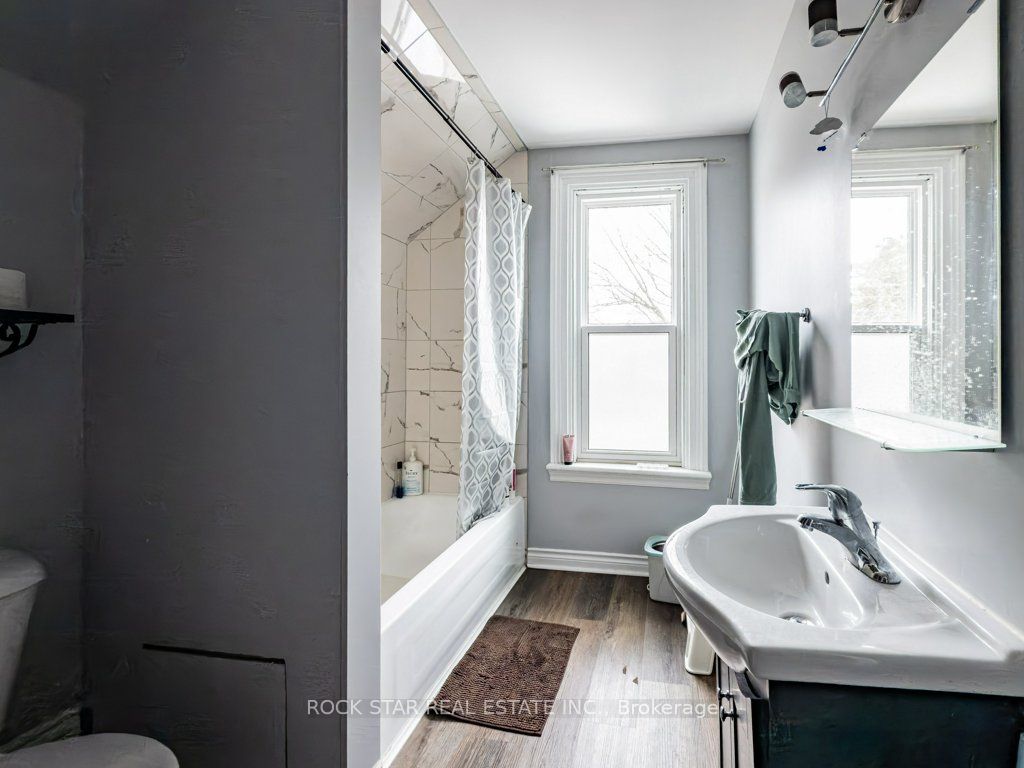 28 Ontario Street Property Photo 15