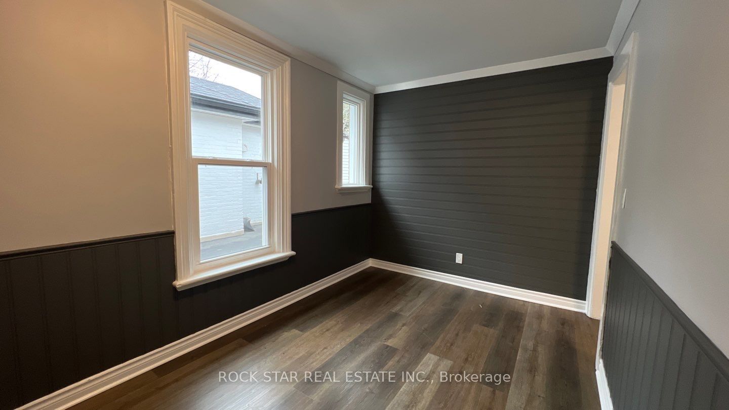 28 Ontario Street Property Photo 27