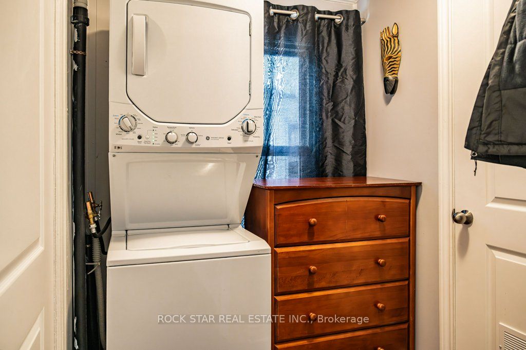 28 Ontario Street Property Photo 30