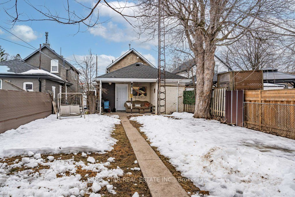 28 Ontario Street Property Photo 32
