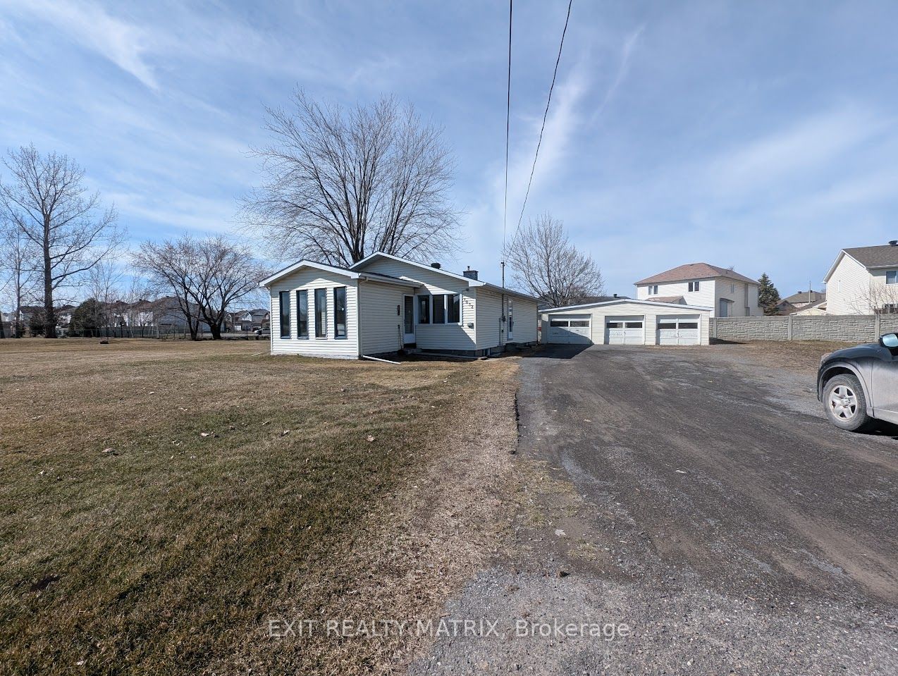 K4a 3p8 Real Estate Listings Main Image