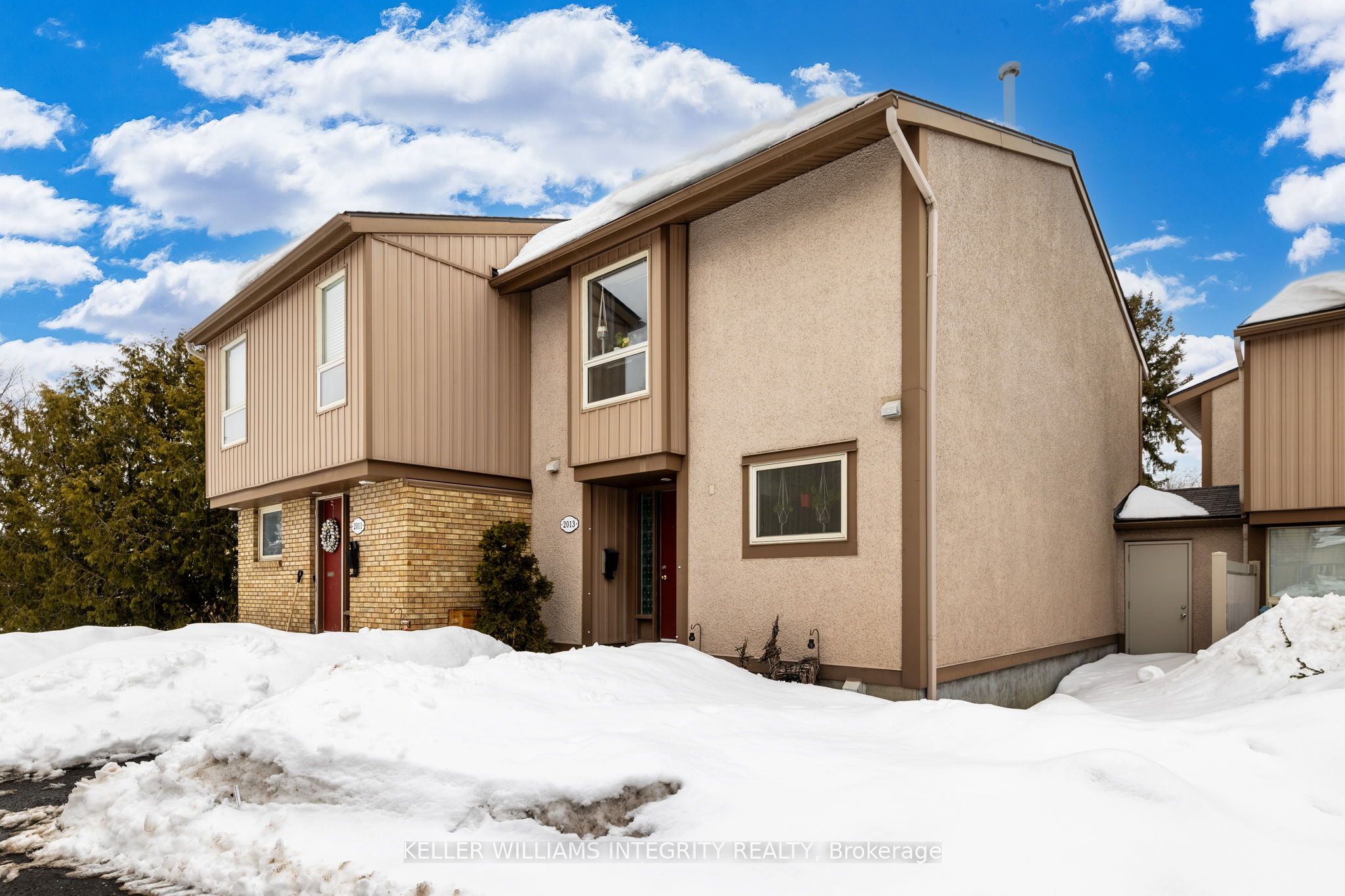K1b 4n7 Real Estate Listings Main Image