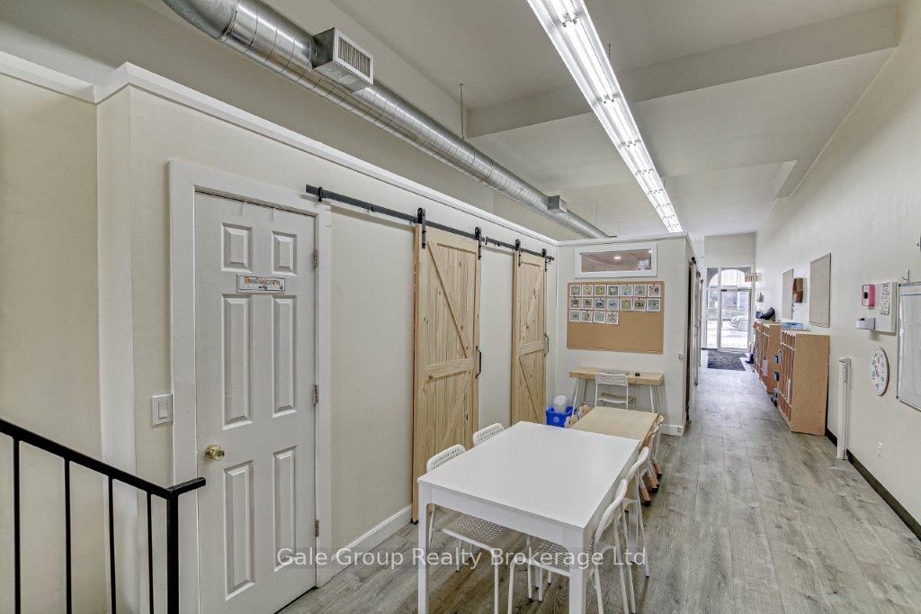 #unit B - 442 Dundas Street Property Photo 9