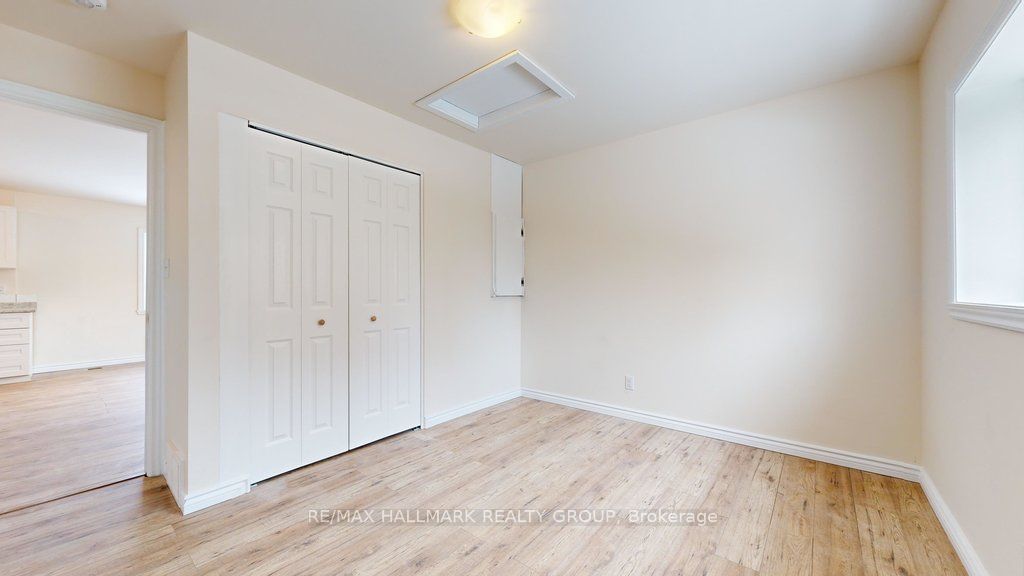 21 Elgin Street E Property Photo 24