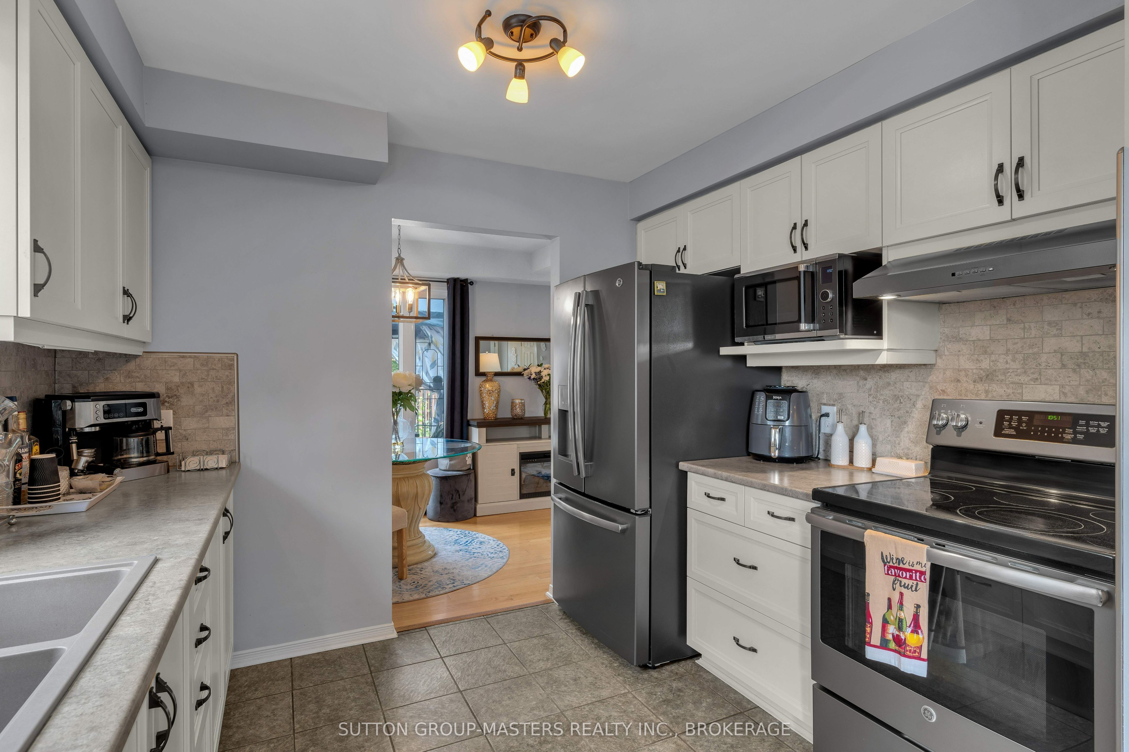 496 Grandtrunk Avenue Property Photo 16