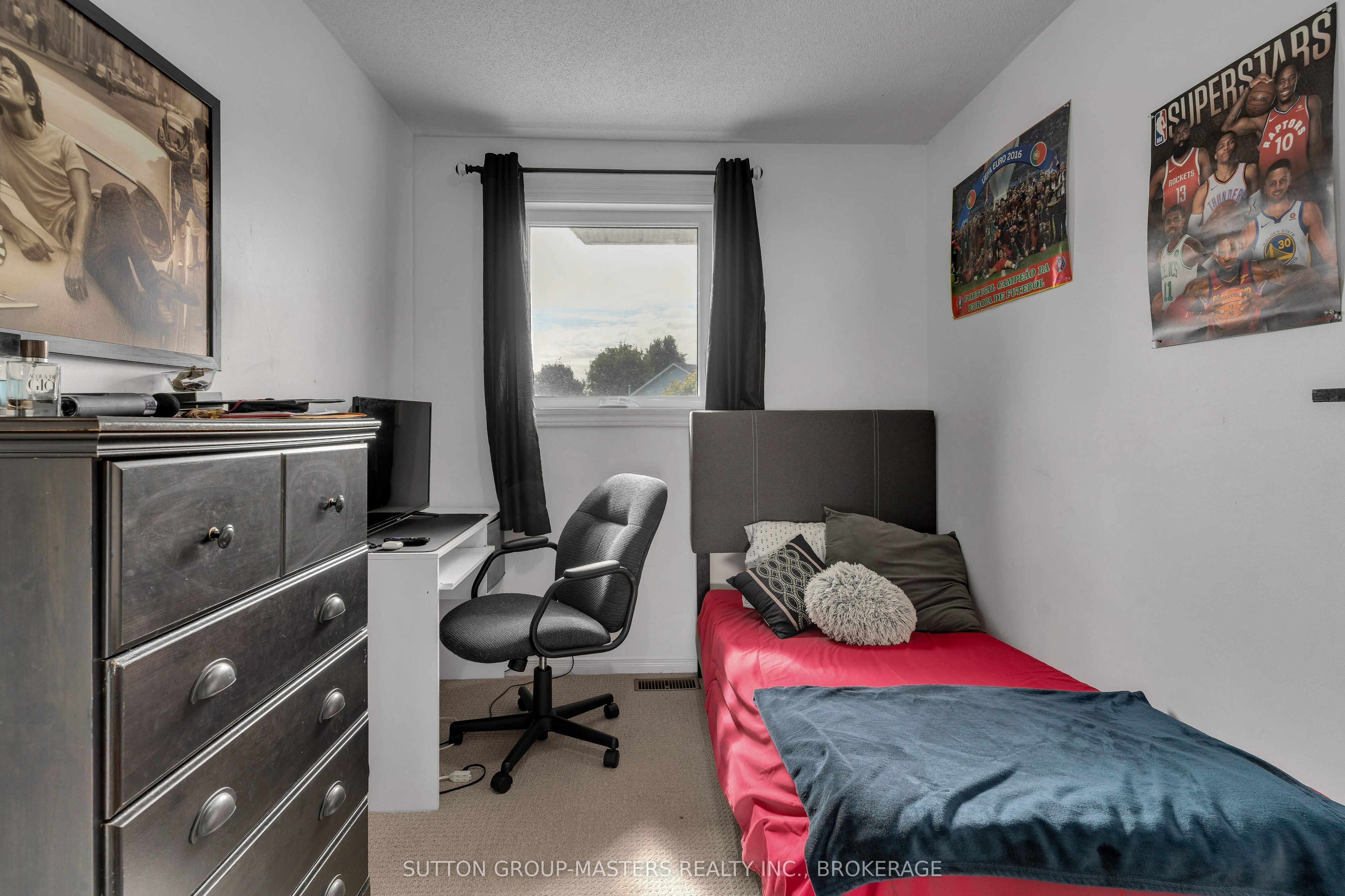 496 Grandtrunk Avenue Property Photo 27