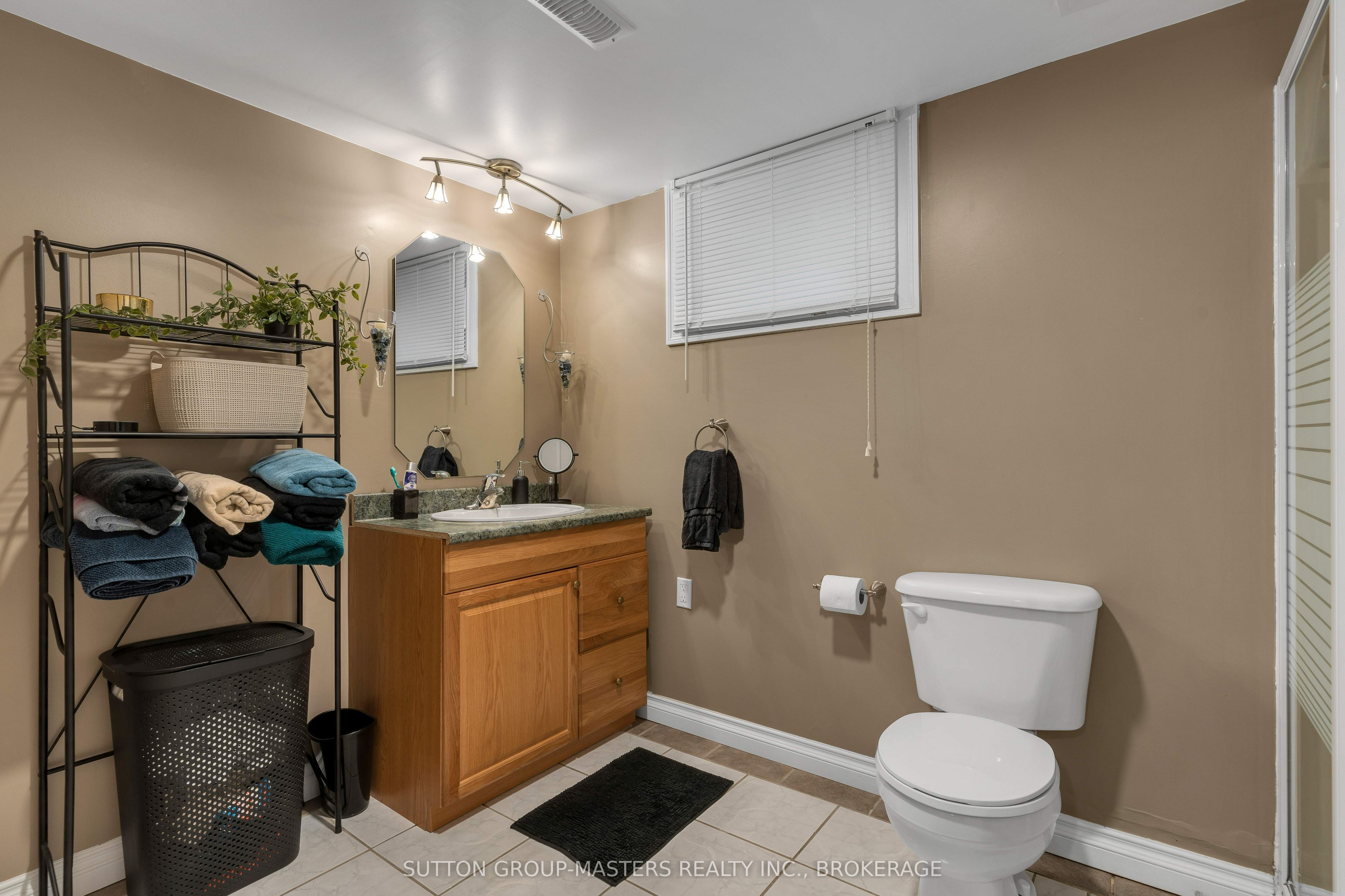 496 Grandtrunk Avenue Property Photo 36