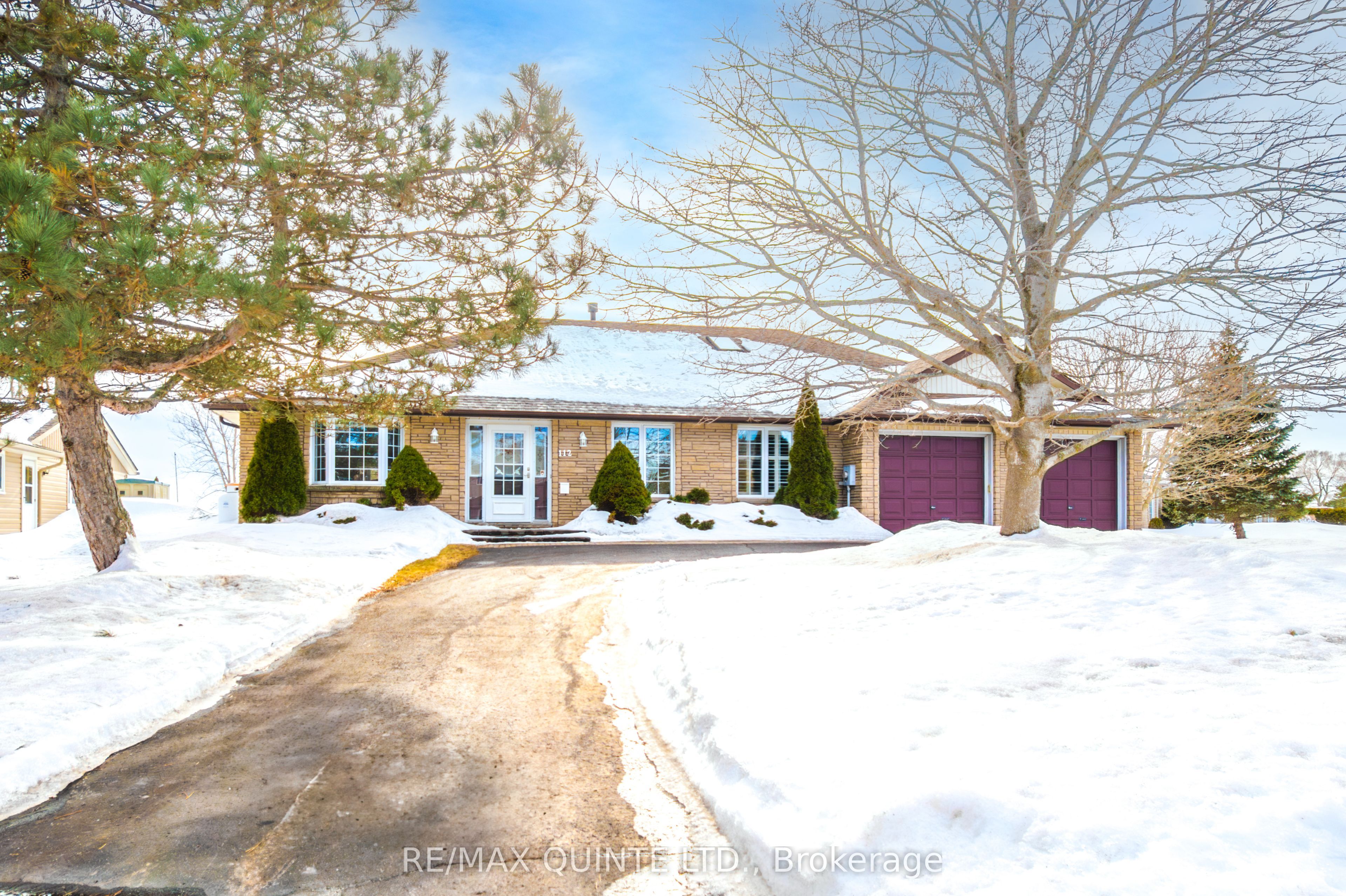 112 Lakehurst Street Property Photo