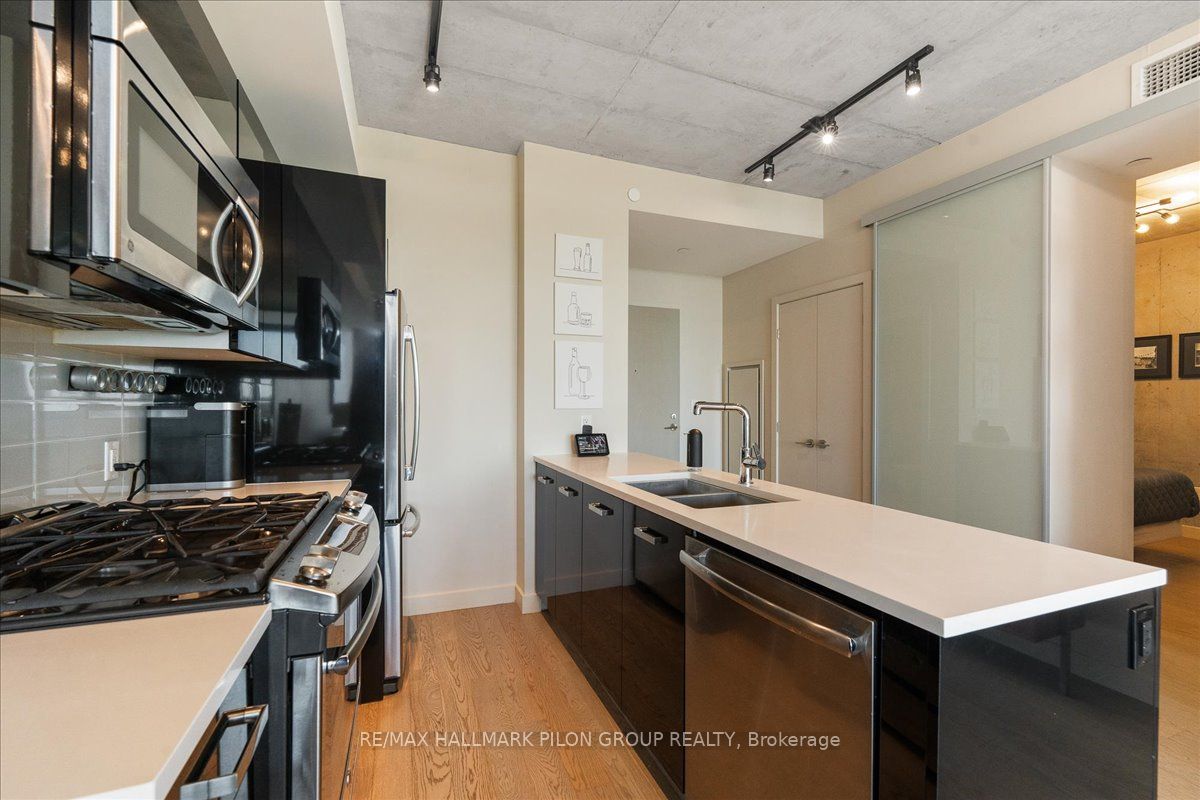 #1107 - 224 Lyon Street Property Photo 9