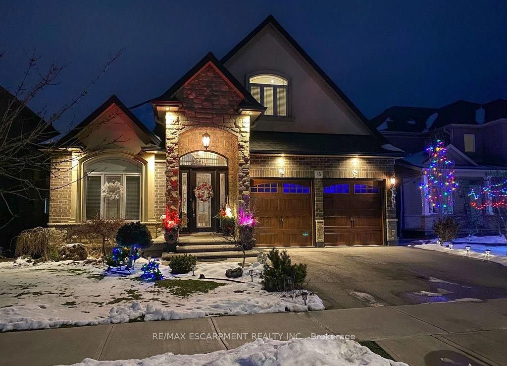 85 Hillcroft Drive Property Photo 1