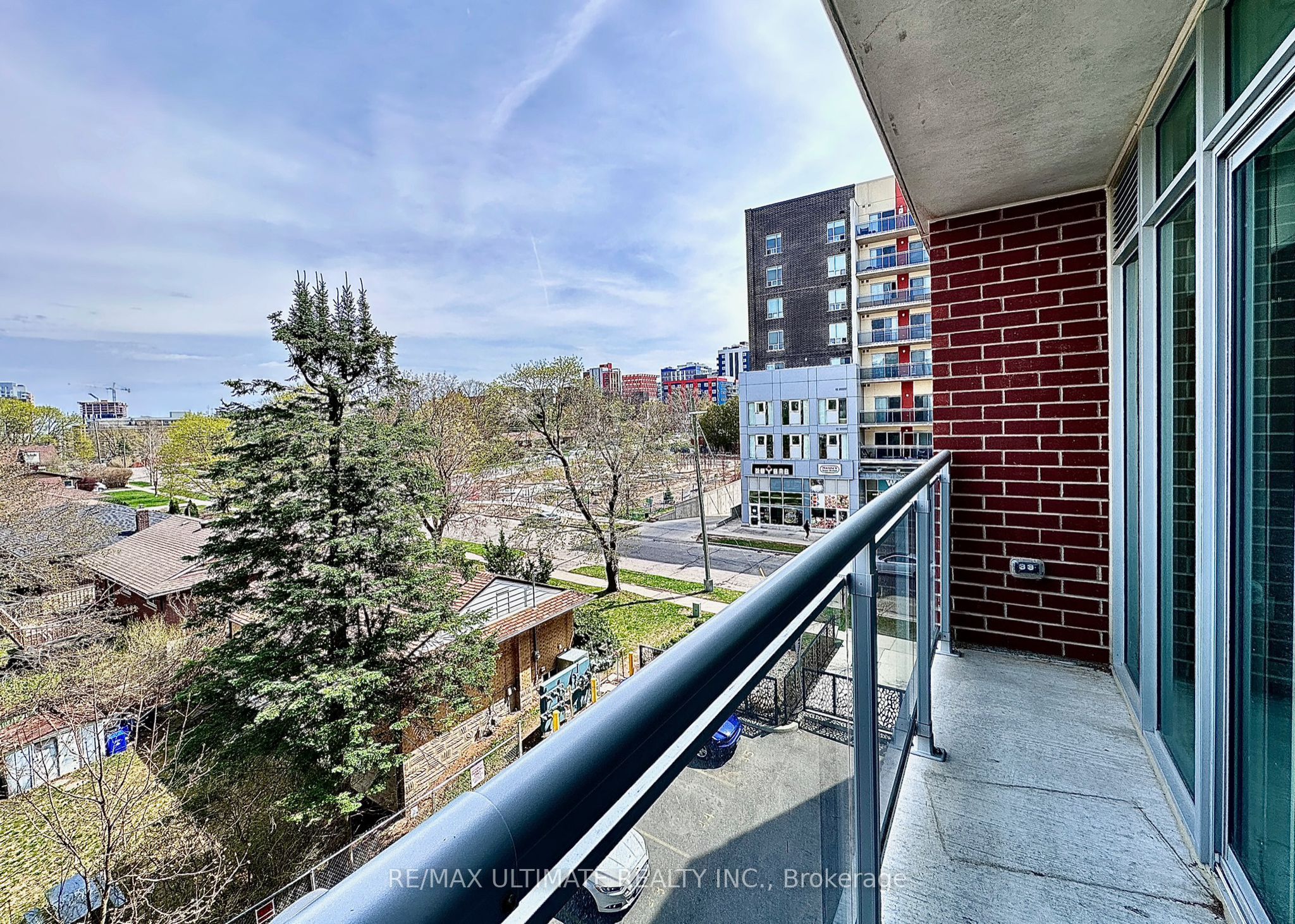 #428 - 308 Lester Street Property Photo 6