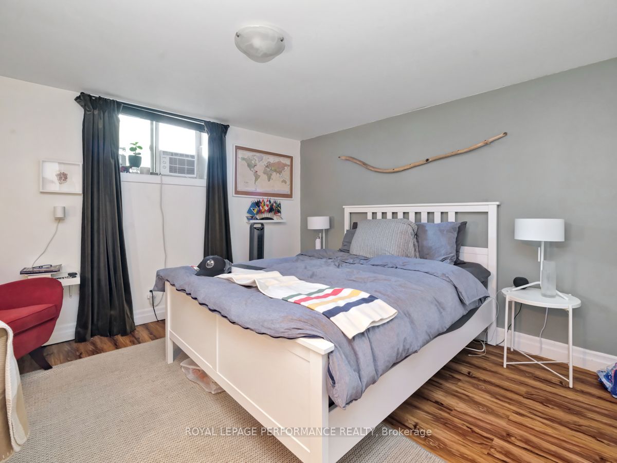 342 Frank Street Property Photo 6