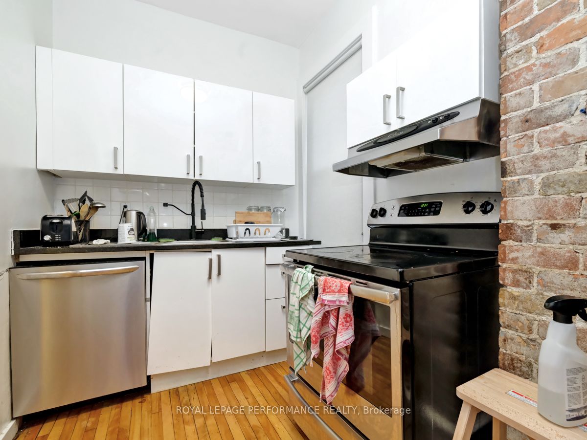 342 Frank Street Property Photo 10