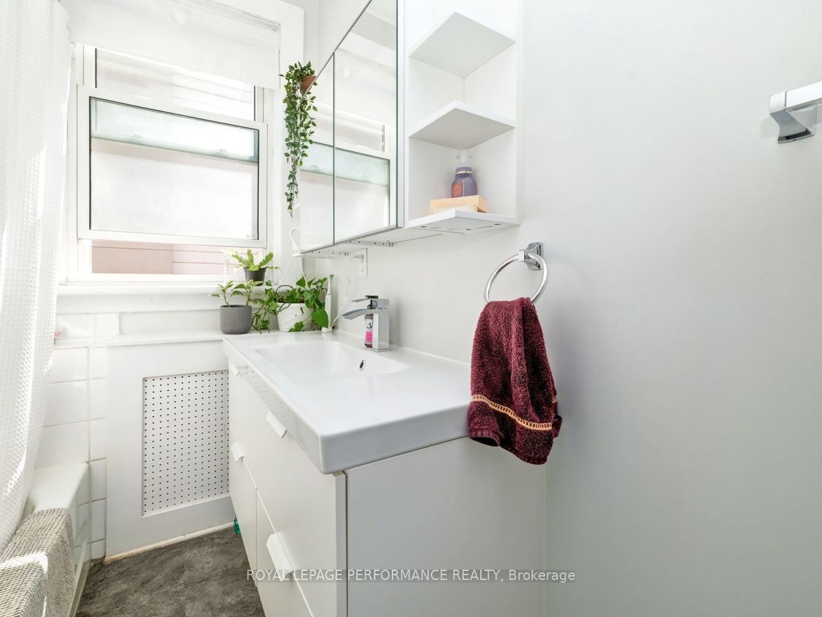 342 Frank Street Property Photo 18