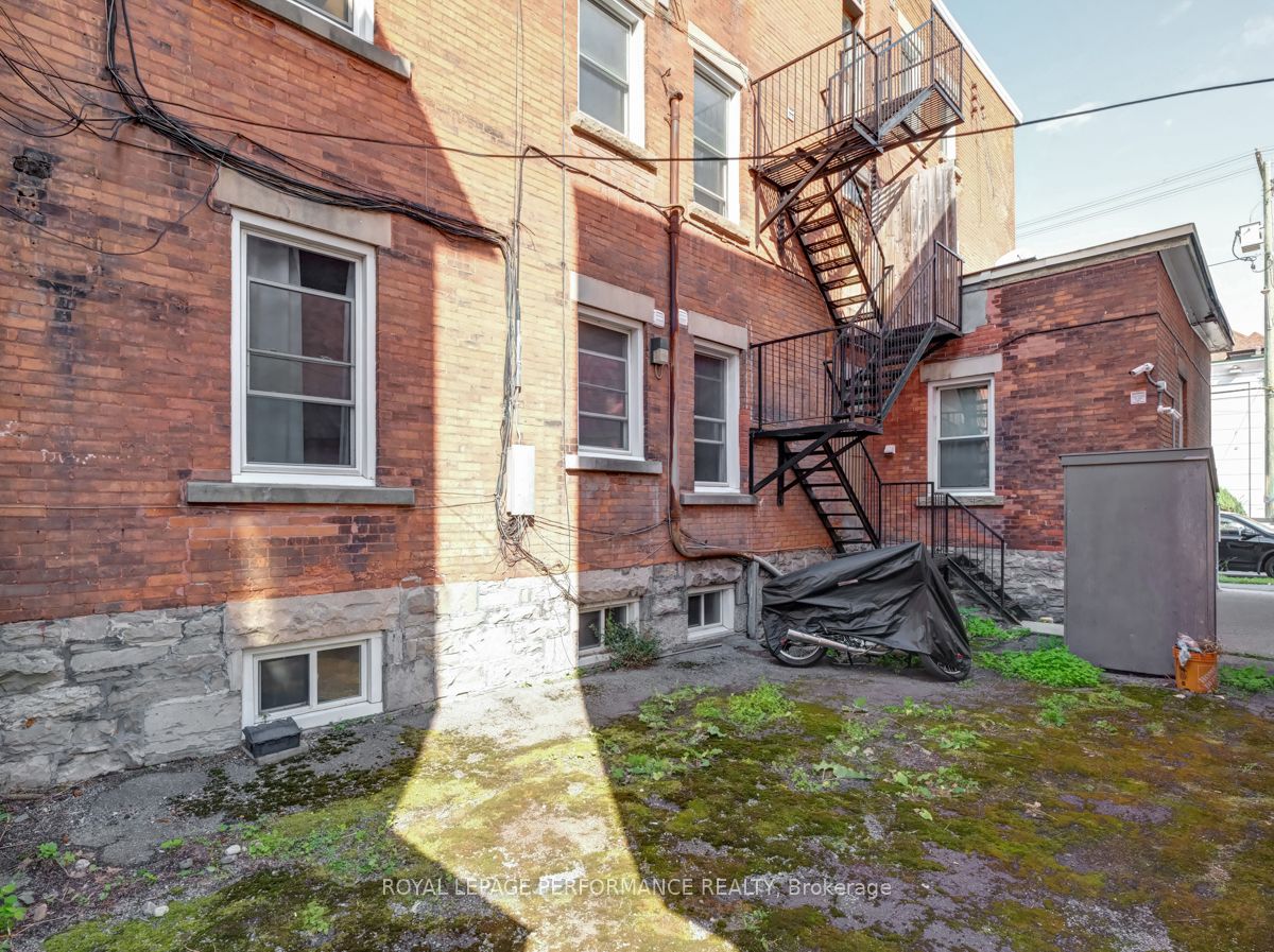 342 Frank Street Property Photo 24