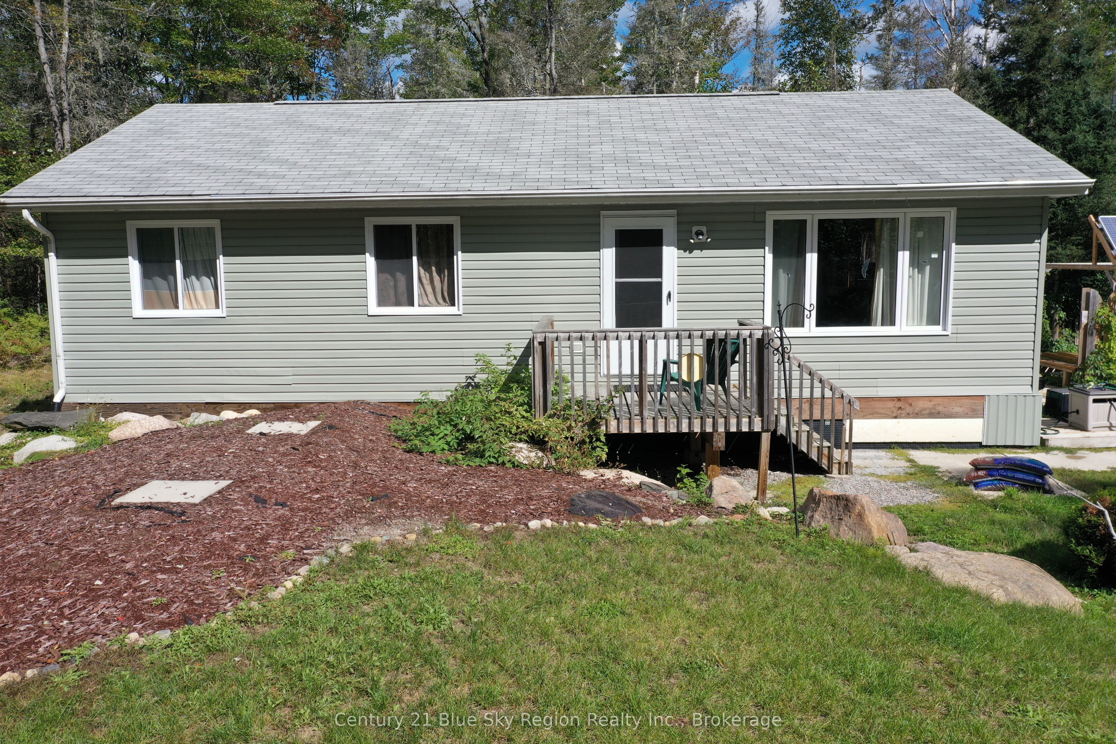 6207 Highway 11 Property Photo