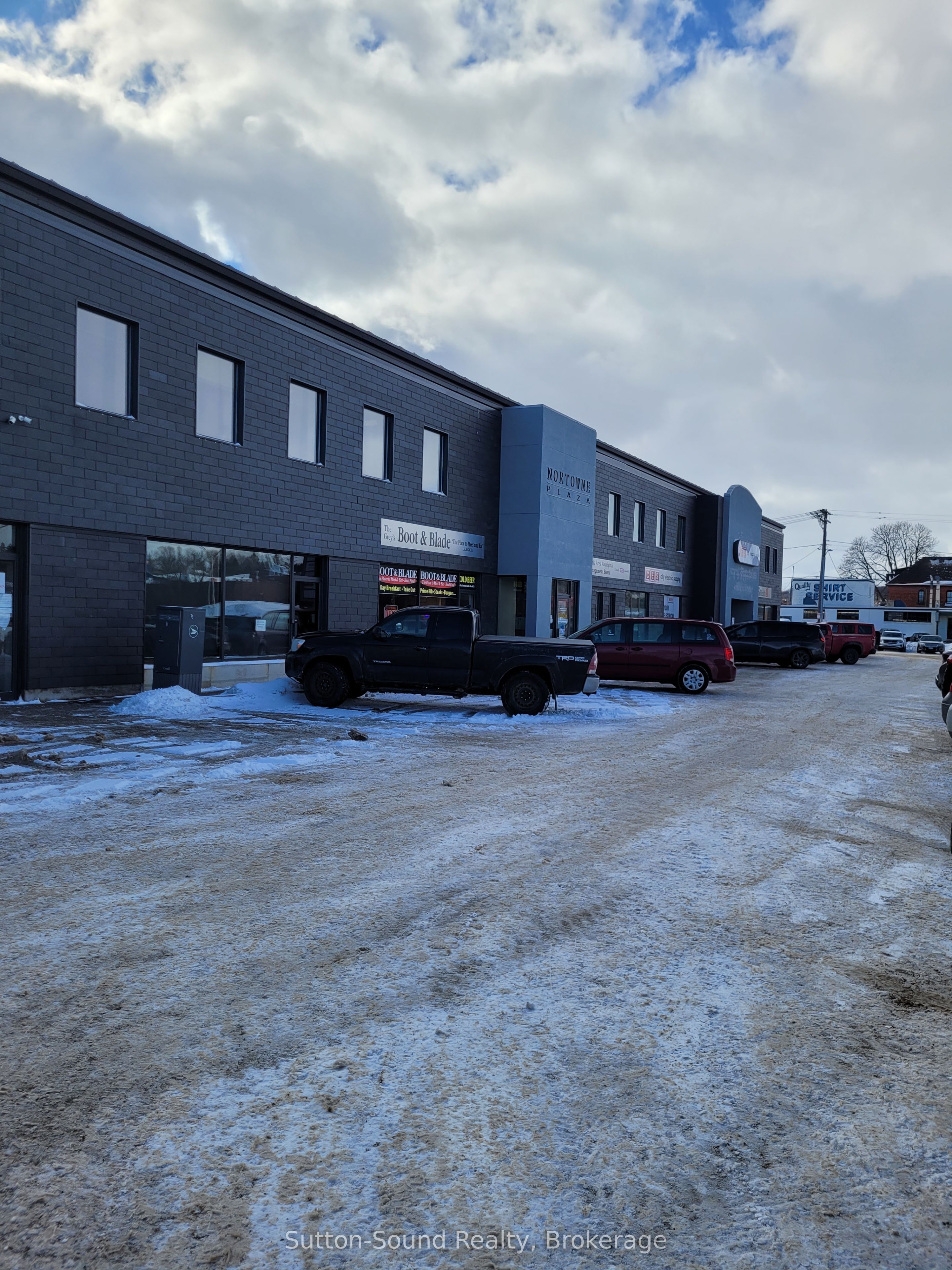 #1131 A - 1101 2nd Avenue Property Photo 2