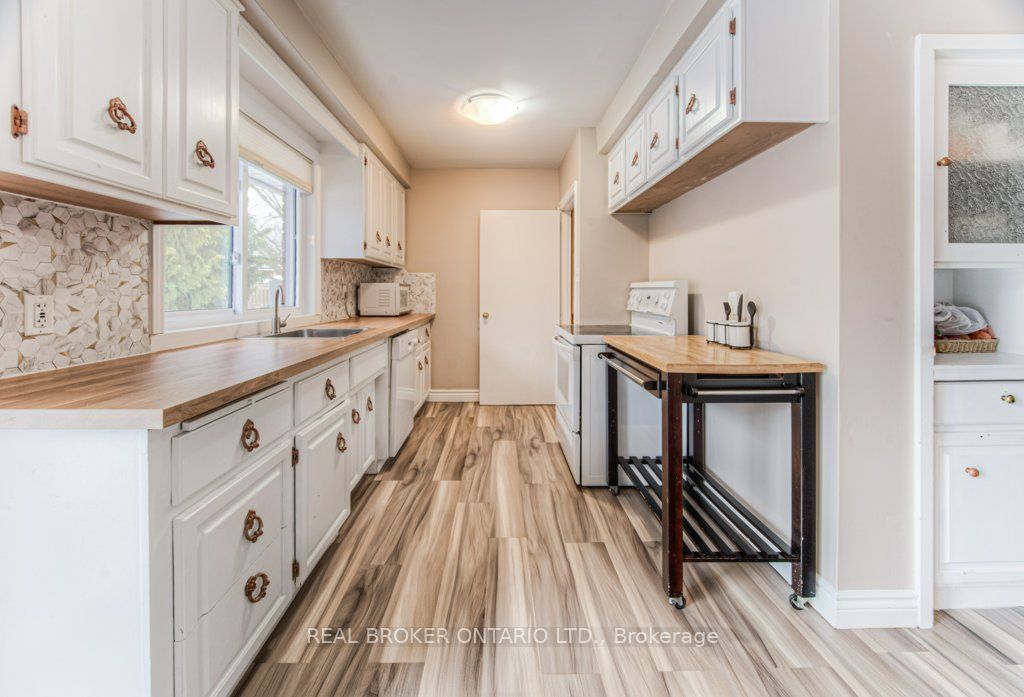 12 Snyder Avenue Property Photo 12