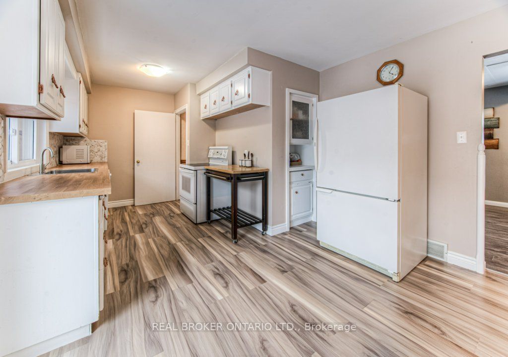12 Snyder Avenue Property Photo 13
