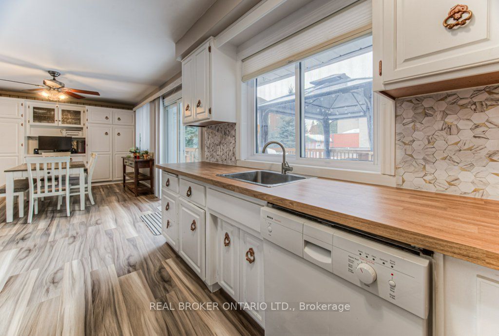 12 Snyder Avenue Property Photo 16