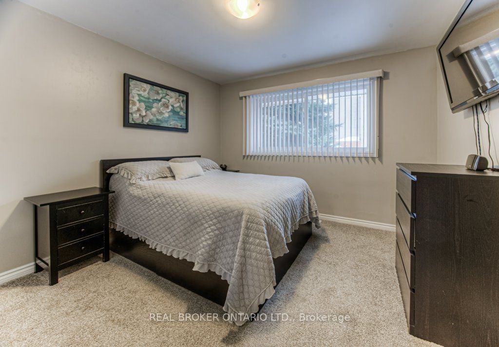 12 Snyder Avenue Property Photo 18