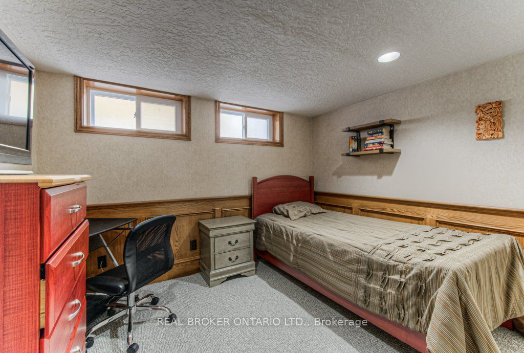 12 Snyder Avenue Property Photo 27