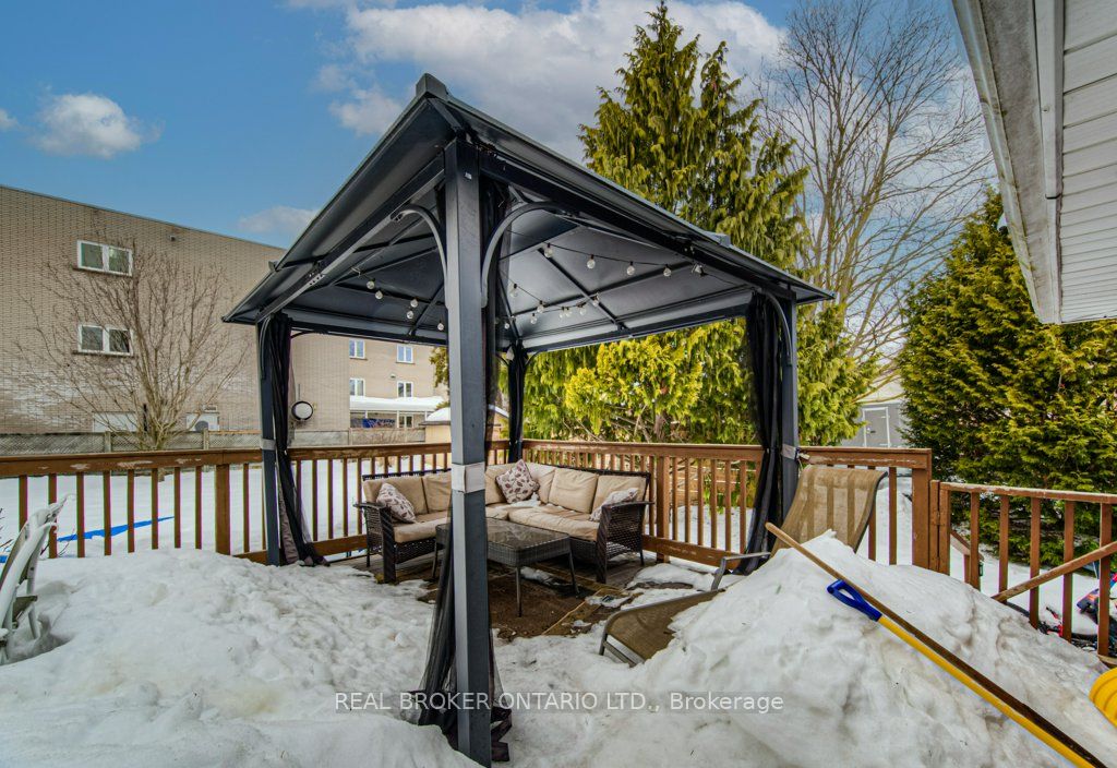 12 Snyder Avenue Property Photo 30