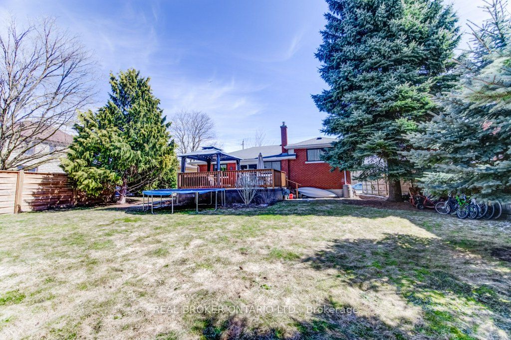 12 Snyder Avenue Property Photo 33