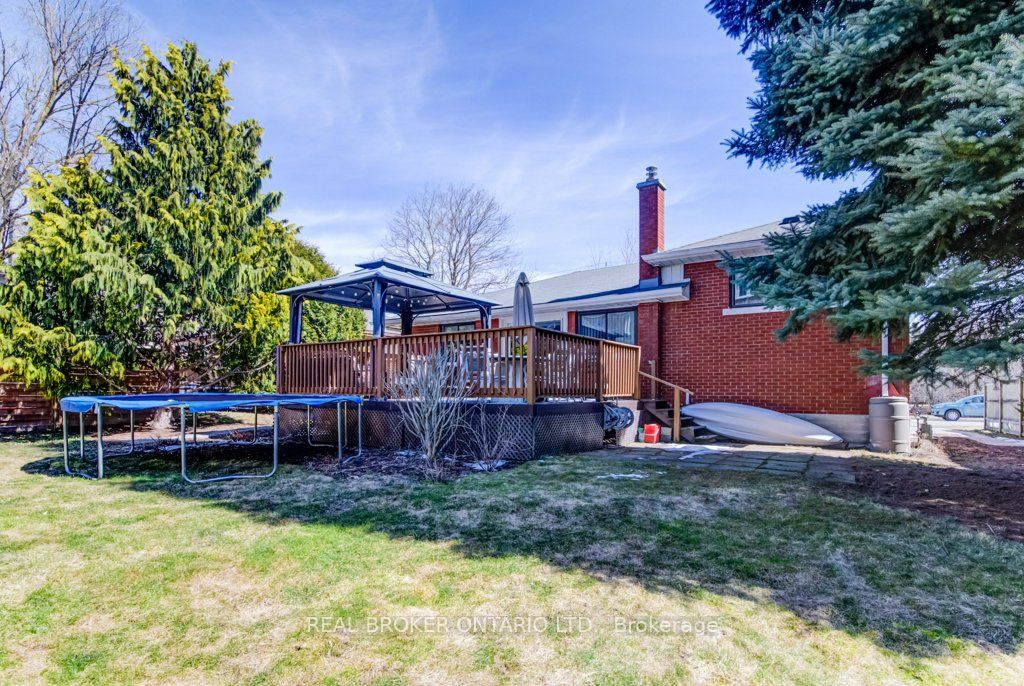 12 Snyder Avenue Property Photo 34