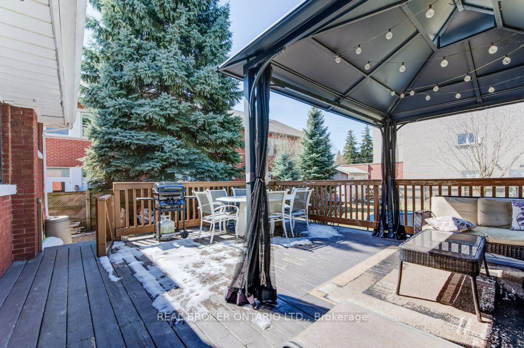 12 Snyder Avenue Property Photo 36