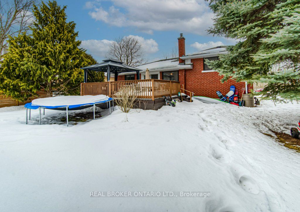 12 Snyder Avenue Property Photo 37
