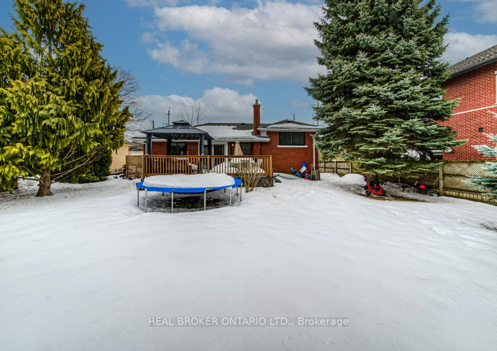 12 Snyder Avenue Property Photo 39