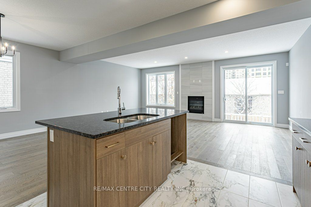 1596 Noah Bend Property Photo 14