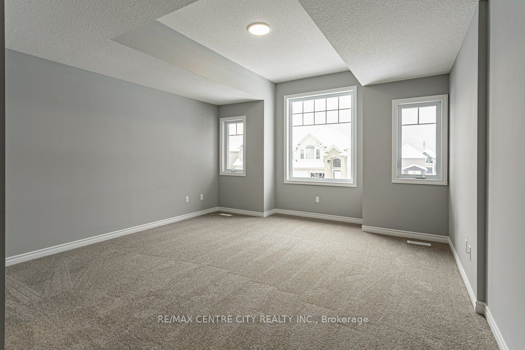 1596 Noah Bend Property Photo 18