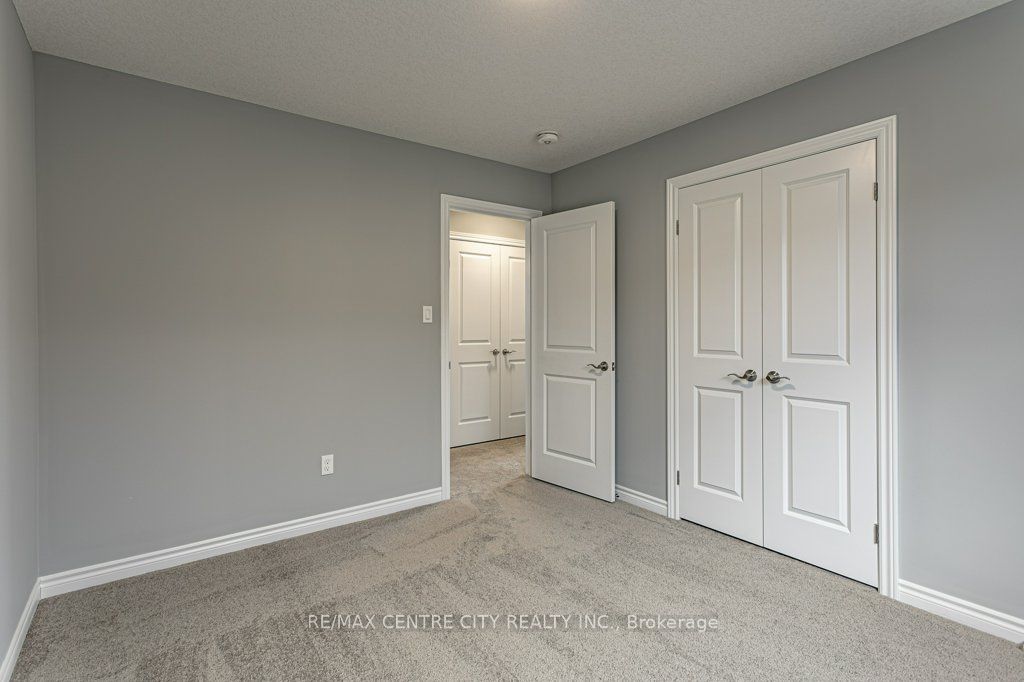 1596 Noah Bend Property Photo 27
