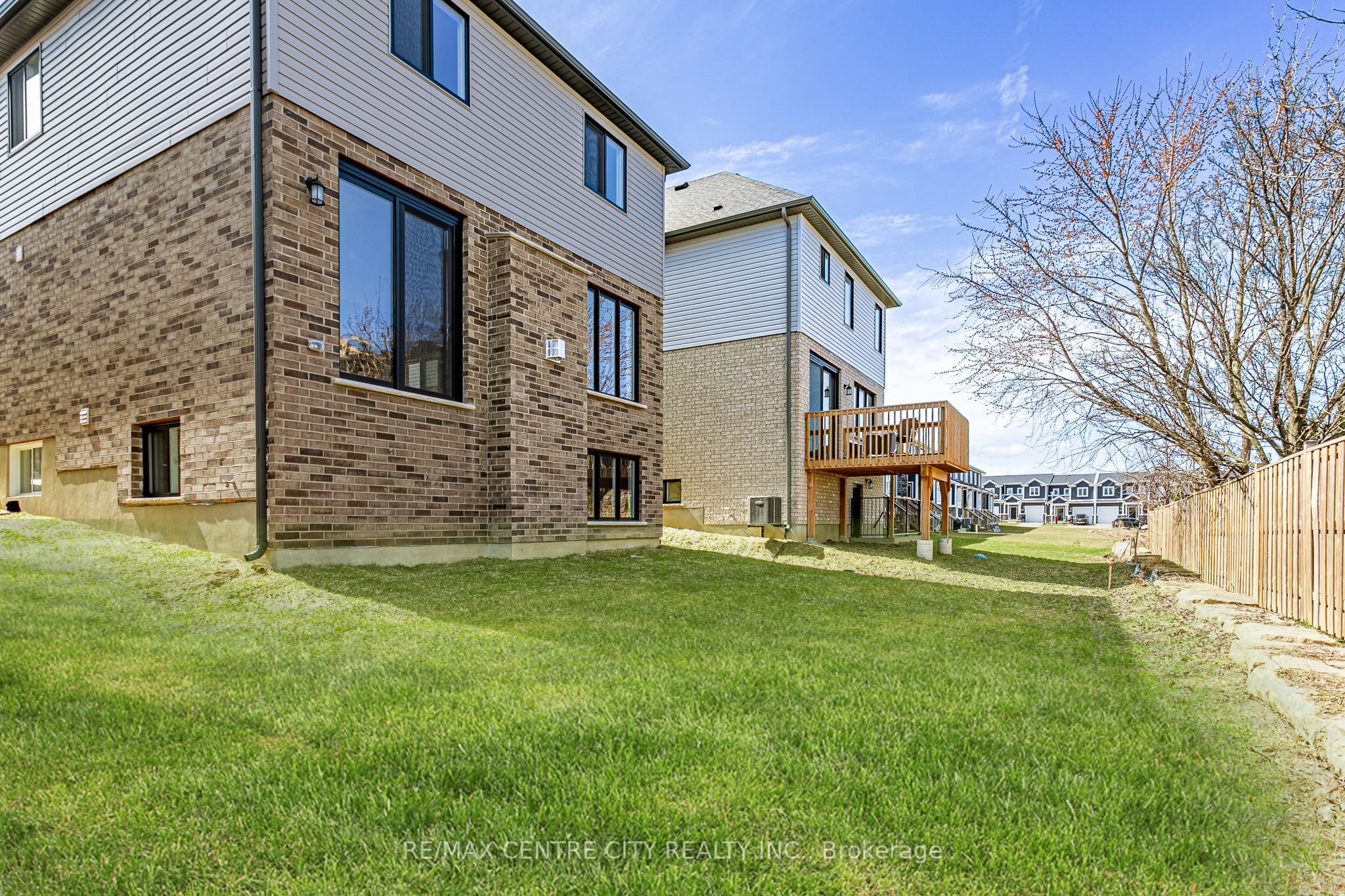 1596 Noah Bend Property Photo 35