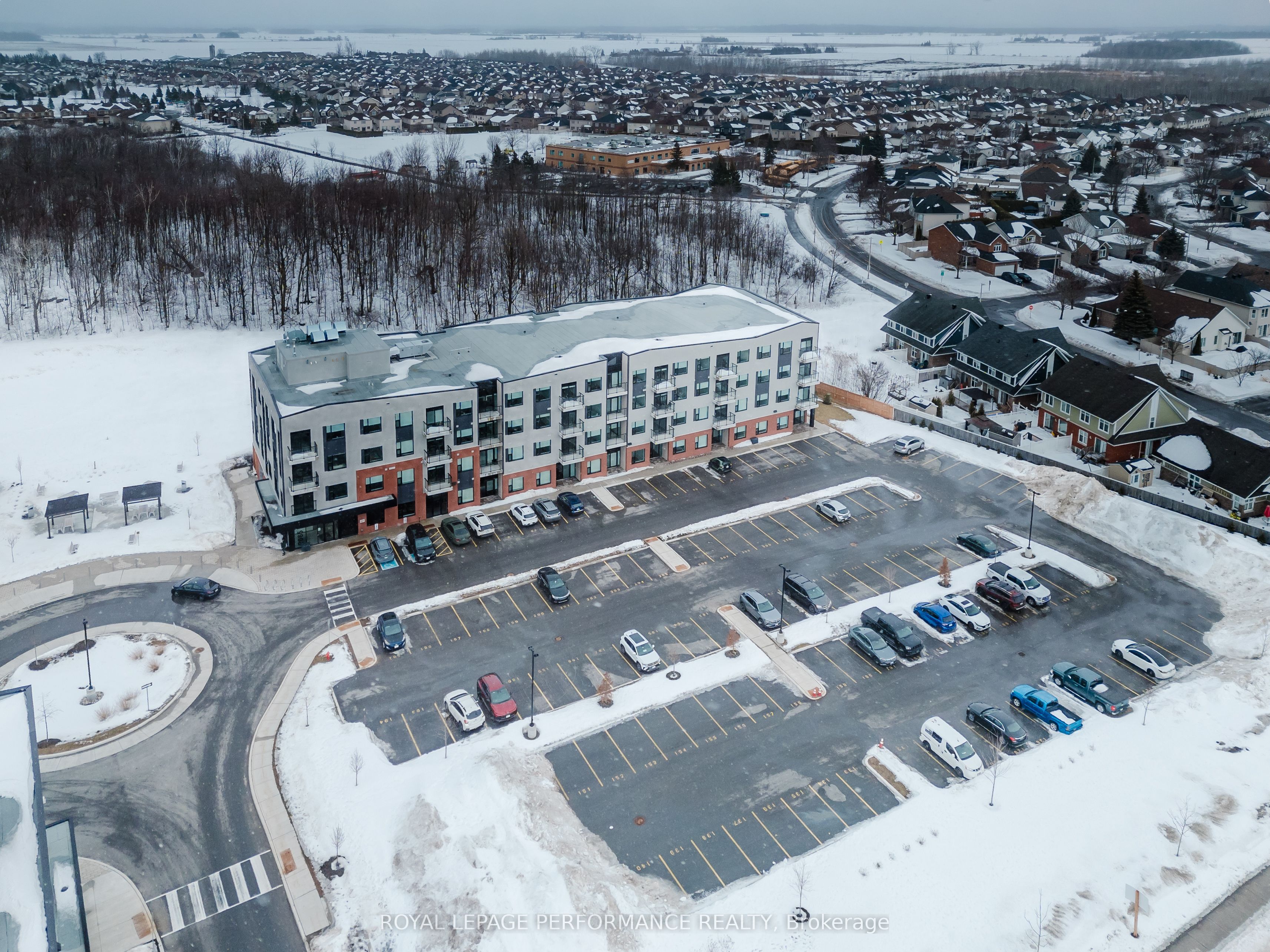 #121 - 2065 Portobello Boulevard Property Photo