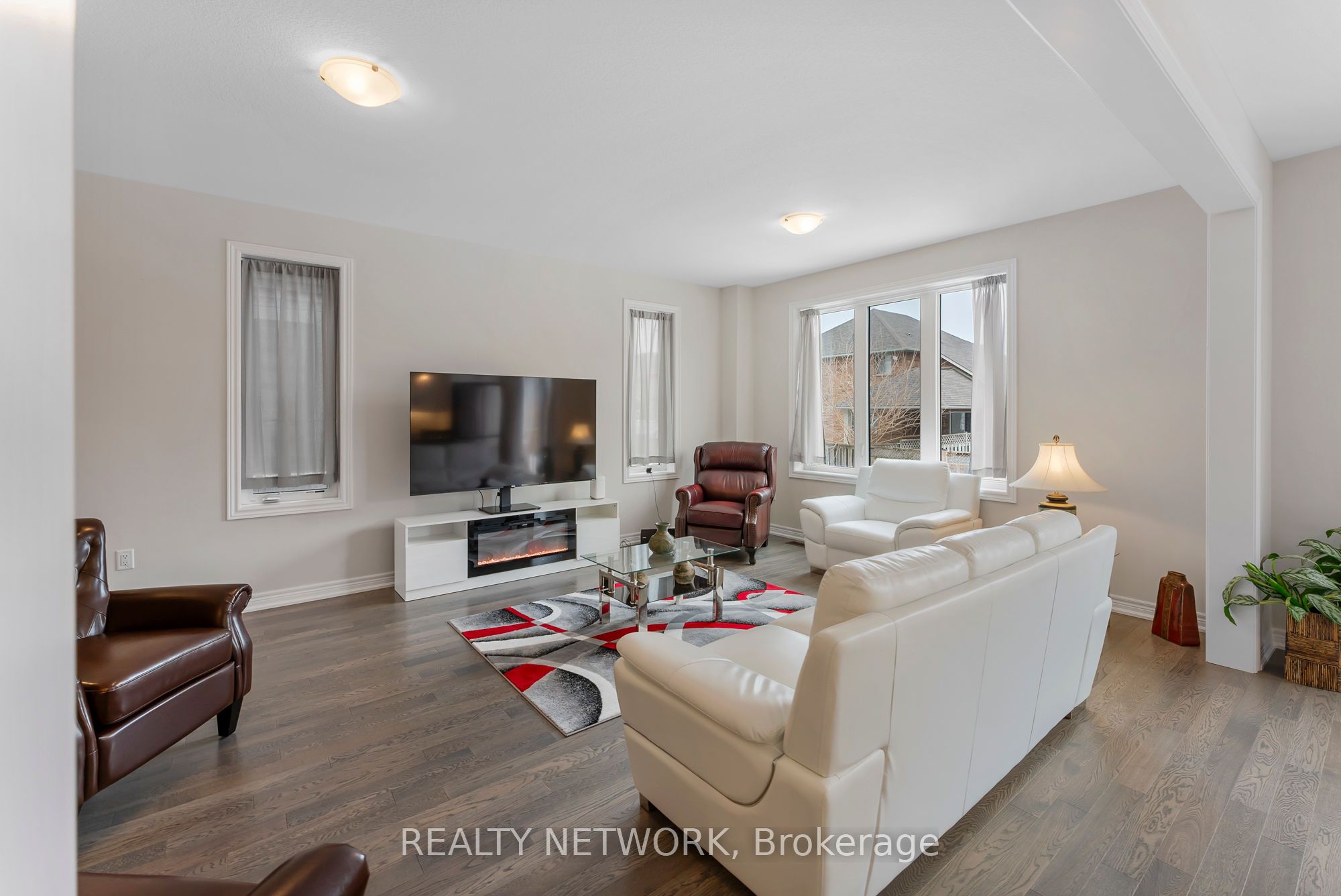 107 Starfire Crescent Property Photo 10