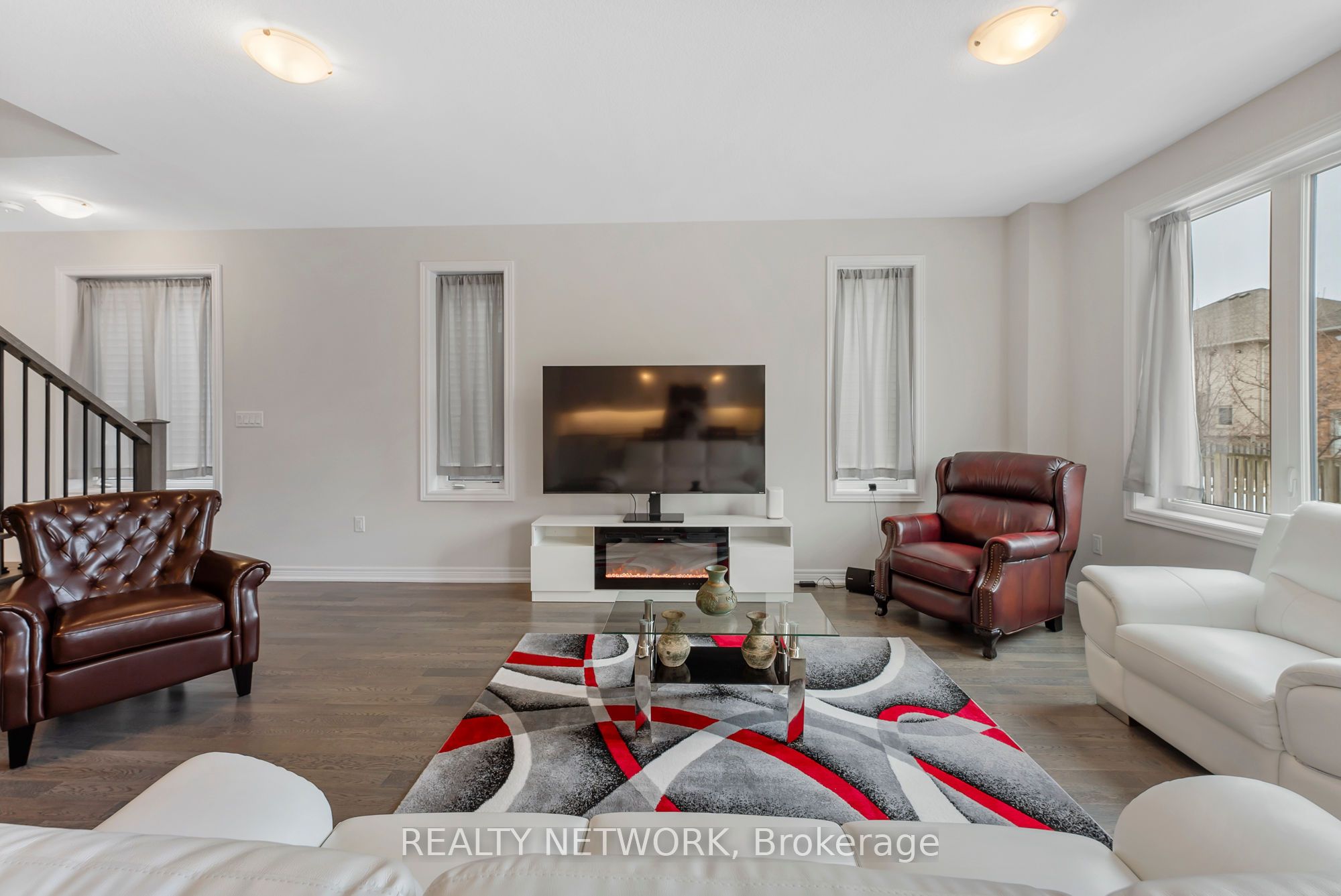 107 Starfire Crescent Property Photo 11